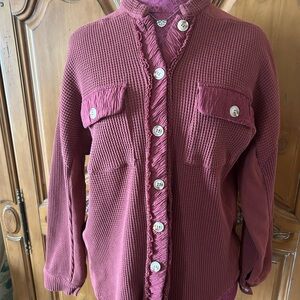 Burgundy Button-Up Waffle knit Top w/ 2 matching Necklaces 😘